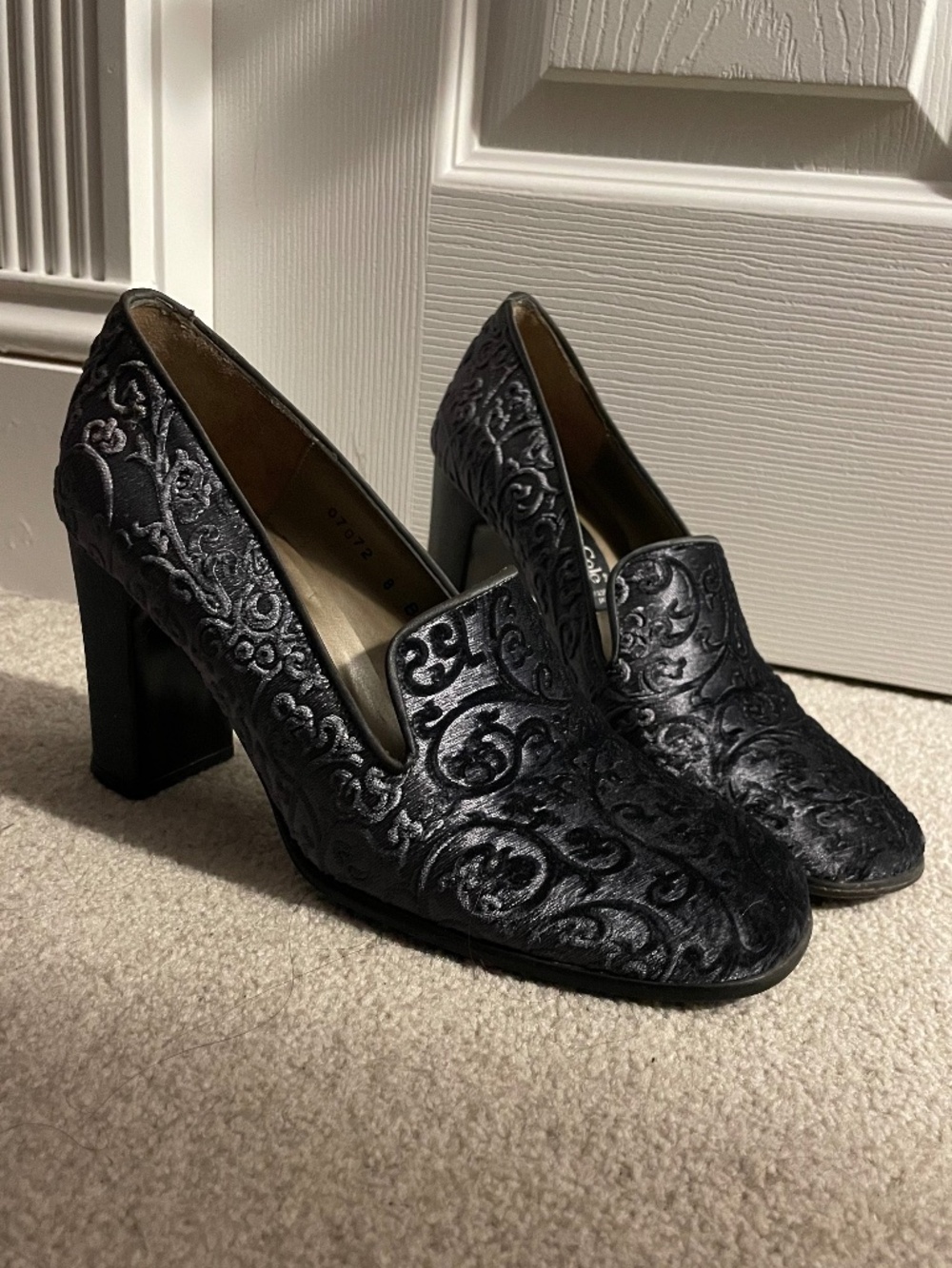 Kenneth Cole Grey Loafer Heels